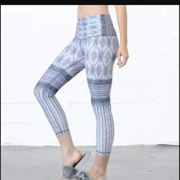 Niyama Sol Beachcomber Eleanor Crop Capri Leggings, Blue, S - Picture 3 of 7